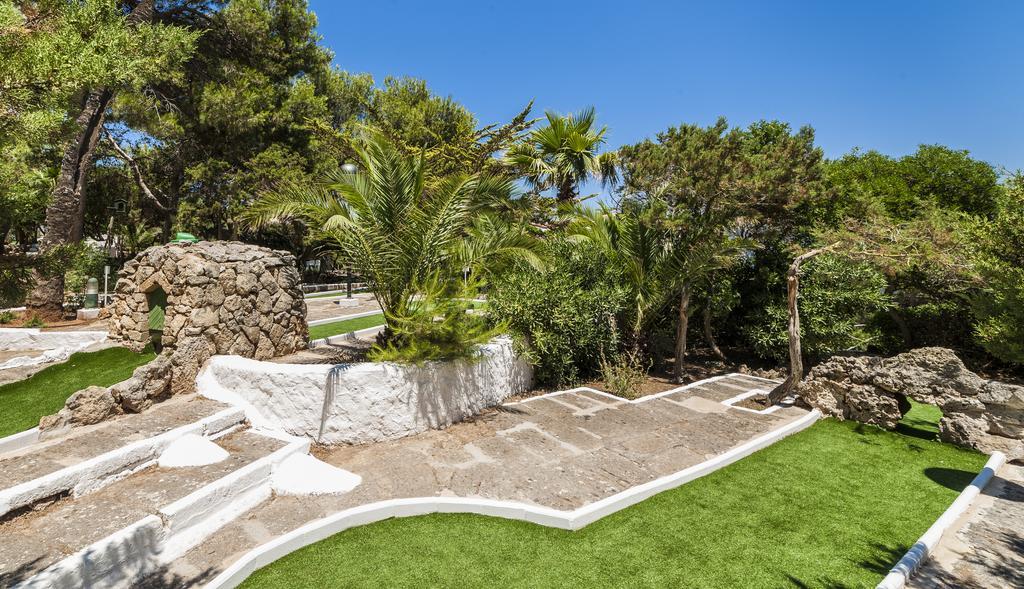 Globales Almirante Farragut Hotel Cala'N Blanes  Kültér fotó