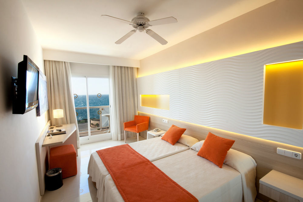 Globales Almirante Farragut Hotel Cala'N Blanes  Kültér fotó